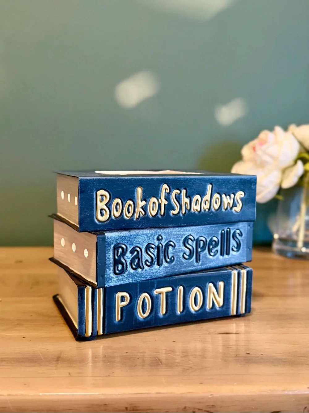 Scentsy Under My Spell Book Warmer Harry Potter Dark Academia Lamp